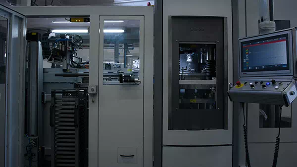 progettazione di inserti personalizzati in metallo duro