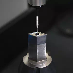 servizi di assistenza e consulenza di inserti per asportazione truciolo